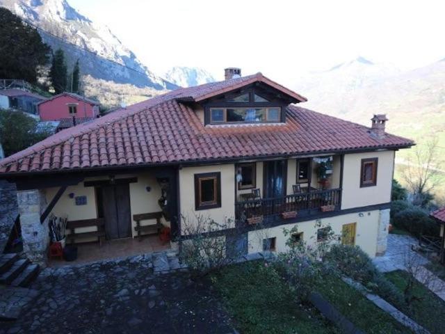 Exclusiva Casa rural de 331 m2 en venta Bárzana, España