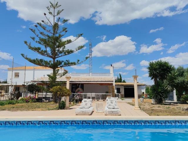 Exclusiva Casa rural de 347 m2 en venta Los Montesinos, Comunidad Valenciana