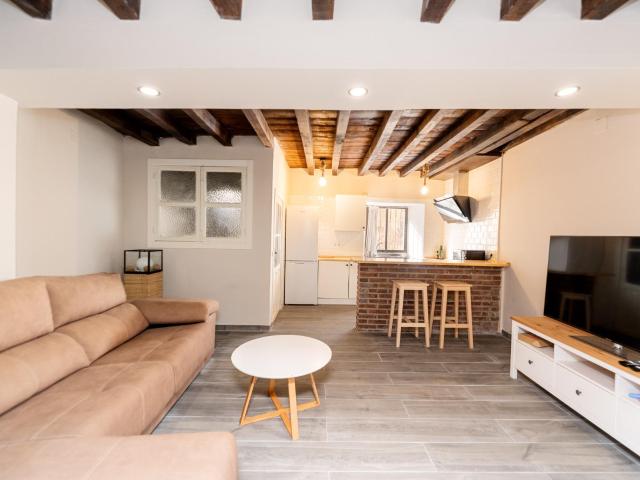 EXCLUSIVA CASA RURAL EN VENTA RECIEN REFORMADA EN PIEDRALAVES AVILA
