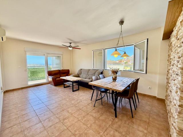 EXCLUSIVA ATICO EN EXCELENTE ESTADO CON BONITA TERRAZA Y VISTAS AL MAR