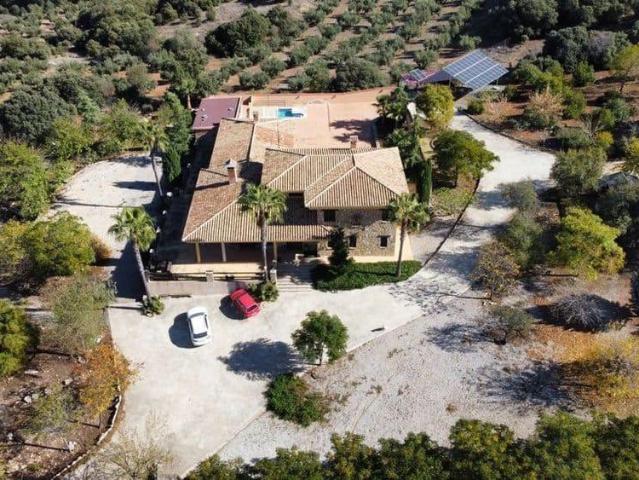 Exclusiva finca de recreo y caza con 280 hectáreas en plena naturaleza granadina