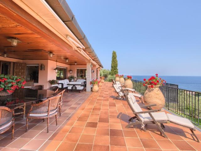Exclusiva finca en Aiguablava con impresionantes vistas al m. 523m² Begur