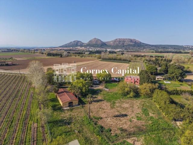 Exclusiva finca situada en la zona de Gola del Ter, en Torro. 573m² Torroella de Montgrí