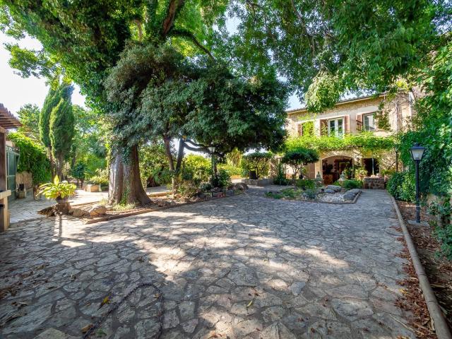 EXCLUSIVA FINCA RÚSTICA EN SECAR DE LA REAL: VIVIENDA CON PISCINA Y NAVE INDUSTRIAL