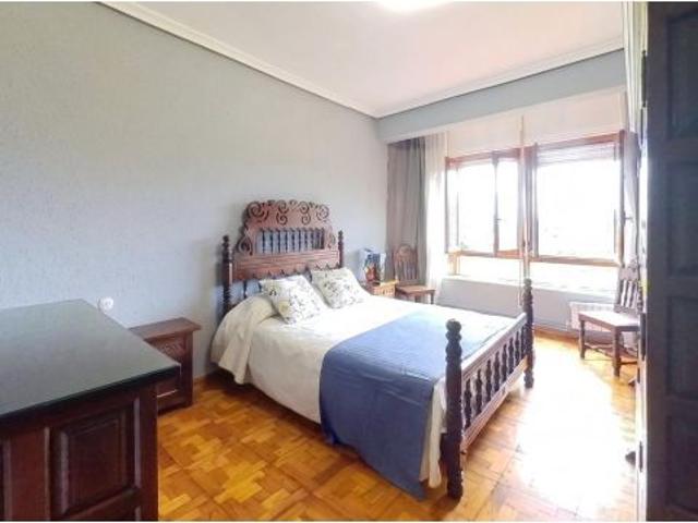 *^EXCLUSIVA FINCA URBANA DE 3.212 M2 CON DOS VIVIENDAS, ZONA INDUSTRIAL Y MAXIMA EDIFICABILIDAD^