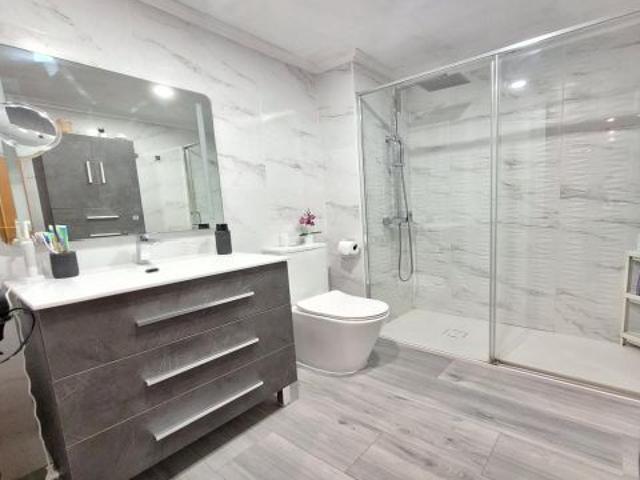 ¡Exclusiva Inmobiliaria 3Casas! Piso con Ascensor, Dos Terrazas Interiores y Suite en Alfafar