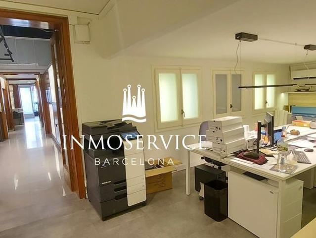 Exclusiva oficina de 400 mq en alquiler Barcelona, España