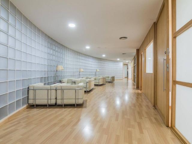 Exclusiva oficina de 610 mq en venta Elche, Comunidad Valenciana