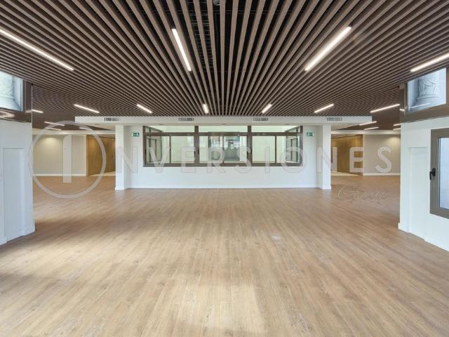 Exclusiva oficina de 733 mq en alquiler Barcelona, Cataluña