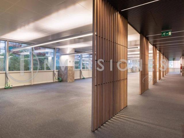 Exclusiva oficina de 780 mq en alquiler Barcelona, España