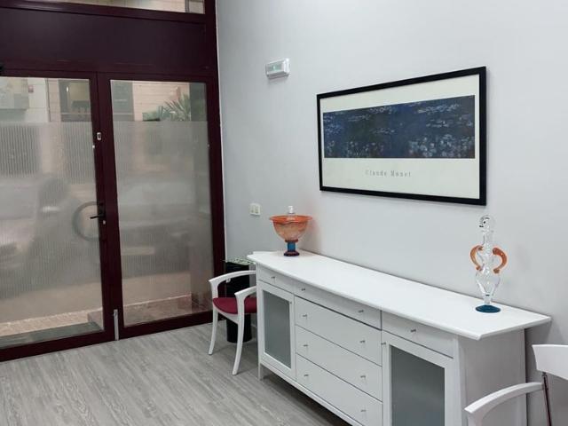 Exclusiva oficina de 285 mq en alquiler Valencia, España