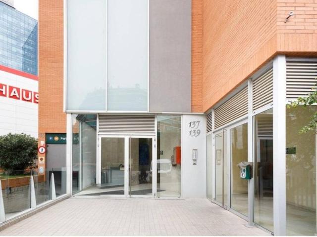 Exclusiva oficina de 341 mq en alquiler Barcelona, Cataluña