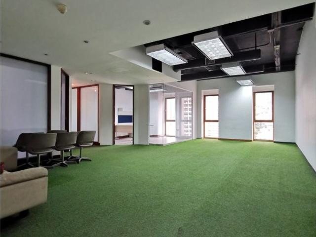 Exclusiva oficina en alquiler Nueva Caracas, Venezuela