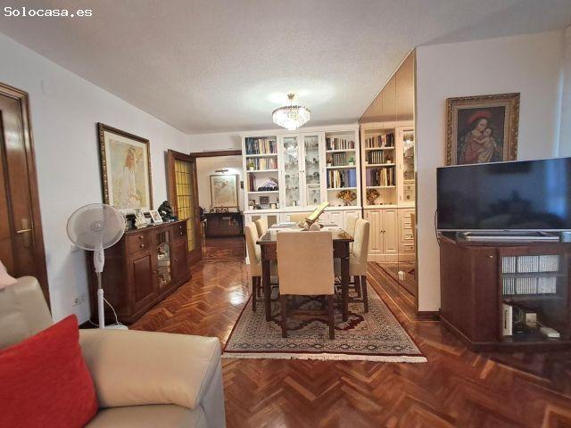 EXCLUSIVA OPORTUNIDAD DE INVERSION EN NUDA PROPIEDAD Urbanización Euronorte: amplia vivienda con t