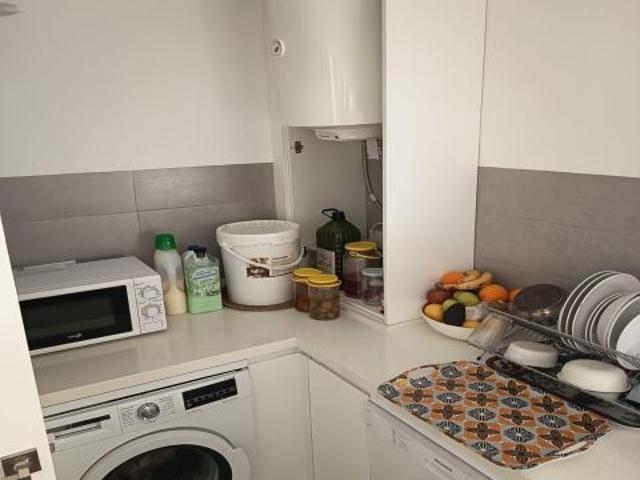 Exclusiva Oportunidad en Calle Hermanos López Diéguez: Diseño y Confort en el Corazón de Córdoba