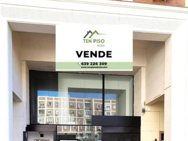 Exclusiva oportunidad, magnífico LOCAL COMERCIAL, excelentemente ubicado, e inmejorable visibilidad