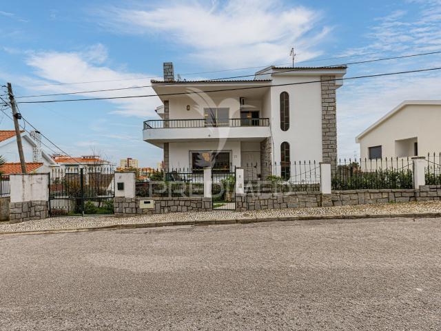 EXCLUSIVA MORADIA T7 CLÁSSICA DE GRANDES DIMENSÕES | QUINTA DO ROUXINOL – MIRATEJO