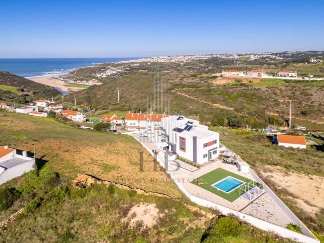 Exclusiva Moradia T4+1 com Piscina e Deslumbrante Vista Mar | Carvoeira | Ericeira