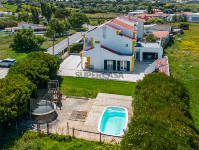 Exclusiva Moradia T4 com Piscina e Jardim |S. Joao das Lampas |Sintra