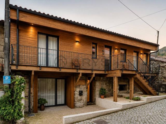 Exclusiva Moradia T6 em Madeira no Campo do Gerês | Arquitetura de Autor | Licença de Alojamento Local