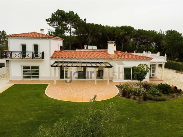 Exclusiva moradia T6 próxima da praia e golfe 564m² Amoreira