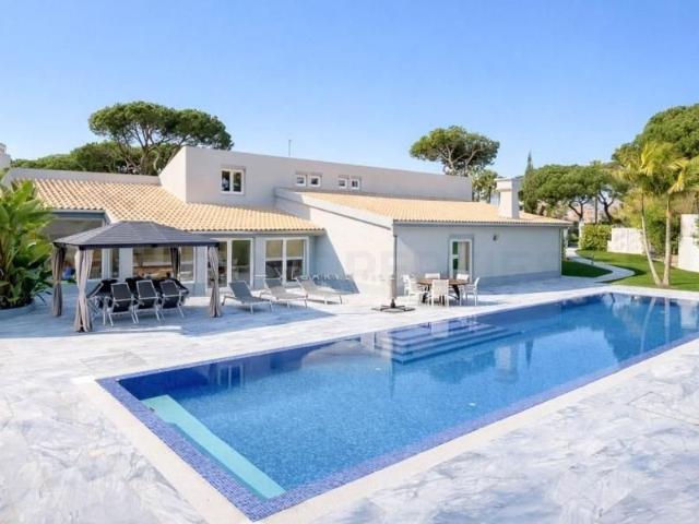 Exclusiva moradia V4+1 de luxo em Vilamoura 315m² Quarteira