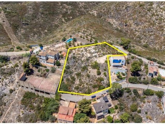 Exclusiva Parcela Urbana en Urbanización Cumbres de Calicanto Sierra Perenchiza