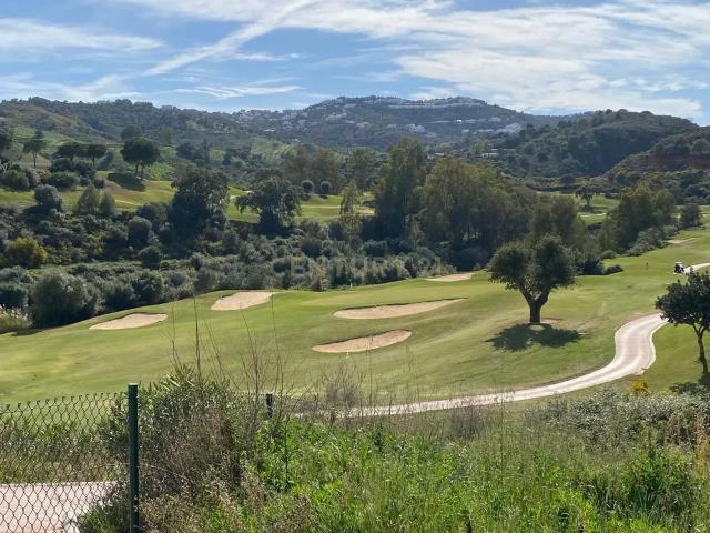 EXCLUSIVA PARCELA EN PRIMERA LÍNEA DE GOLF CON VISTAS PANORÁMICAS – LA CALA GOLF RESORT, COSTA DEL SOL