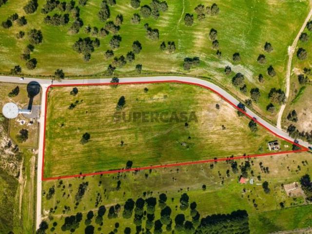 Exclusiva Propriedade de 2 Hectares com Poço e PIP Aprovado para 2 Moradias Coruche