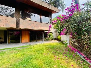 Exclusiva Residencia en venta en Bosques de las Lomas