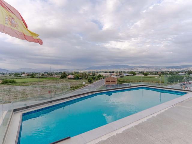 EXCLUSIVA TERRAZA ÁREA METROPOLITANA GRANADA