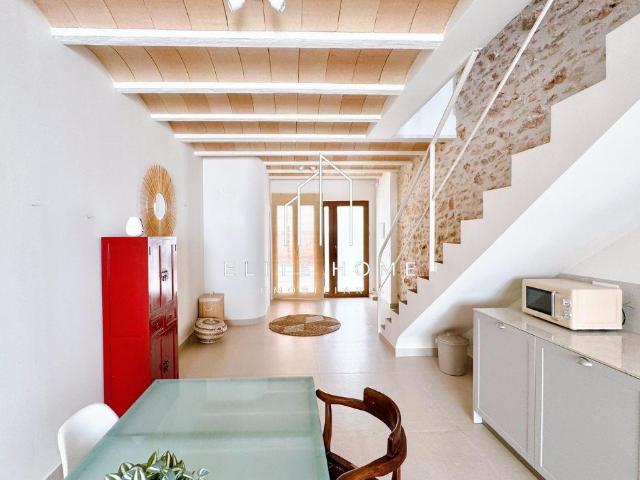 EXCLUSIVA VIVIENDA COMPLETAMENTE REFORMADA EN EL CORAZÓN DE CASTELLÓN