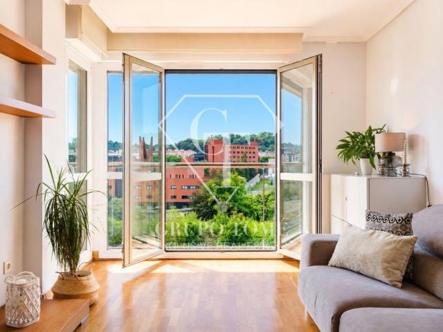 Exclusiva vivienda con dos terrazas y vistas al río Urumea en Riberas de Loyola. Garaje cerrado opcional