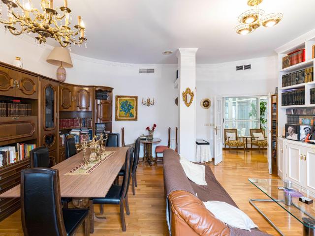 Exclusiva vivienda con garaje a unos pasos de la Catedral