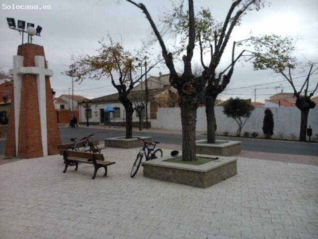 EXCLUSIVA VIVIENDA CON GRAN PATIO PRIVADO EN EL SEÑORÍO DE ILLESCAS
