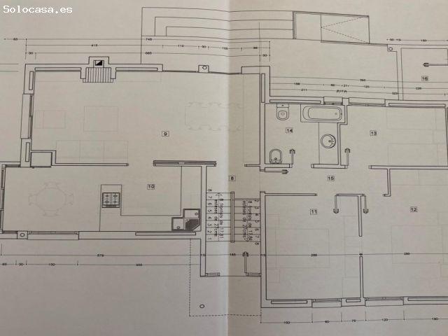 EXCLUSIVA VIVIENDA CON PISCINA Y JARDÍN A UN PASO DE SITGES