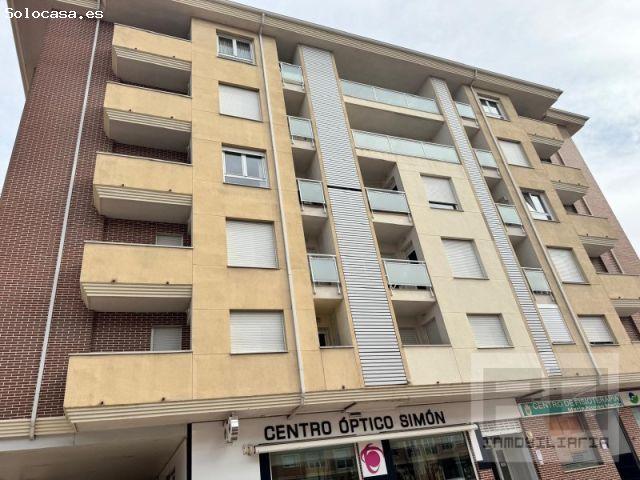 Exclusiva vivienda con terraza, garaje y vistas despejadas en Agustín Rodríguez