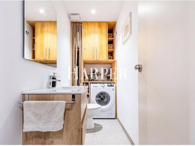 Exclusiva vivienda con terraza y balcón junto al mar en La Barceloneta
