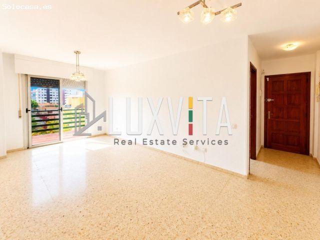 Exclusiva vivienda de 3 habitaciones y 2 baños en una de las mejores urbanizaciones de Los Cristiano