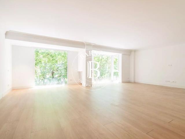 Exclusiva vivienda de 300 m² completamente reformada en Castellana