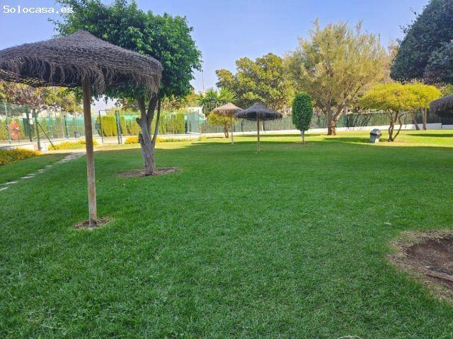 EXCLUSIVA VIVIENDA DE 4 D. CON PISCINA, Y VISTAS DESPEJADAS EN EL CÓNSUL – TEATINOS