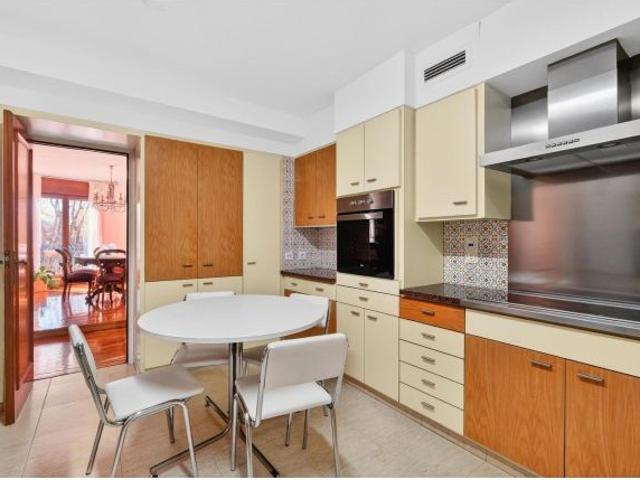 Exclusiva vivienda de 5 habitaciones con impresionante terraza de 316 m2 y plaza de parking opcional