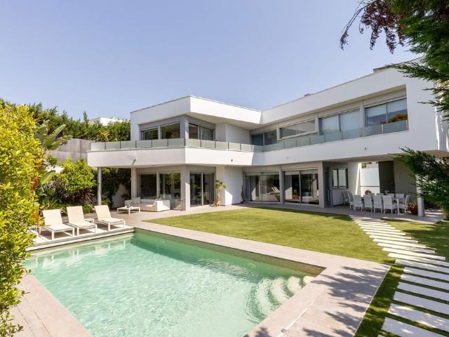 Exclusiva vivienda de diseño contemporáneo con 416 m² constr. m² Mataró