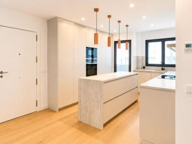 Exclusiva vivienda de diseño con reforma integral y acabados de alta gama