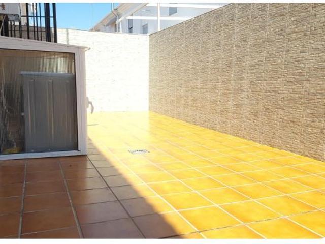 Exclusiva vivienda de esquina con diseño, eficiencia y máximo confort