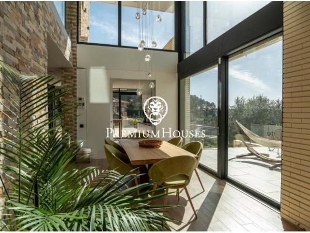 Exclusiva vivienda de lujo de diseño contemporáneo en Can Amell