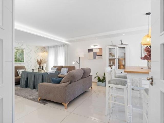 Exclusiva vivienda en alquiler en Churriana de la Vega