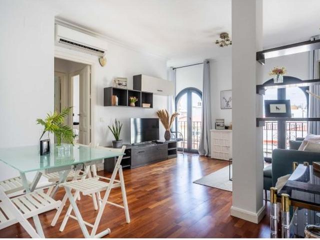 Exclusiva vivienda en edificio emblemático de Aníbal González en pleno centro de Sevilla