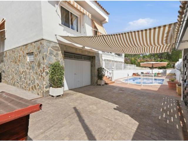 Exclusiva vivienda en el Vedat Mas de la Montañeta