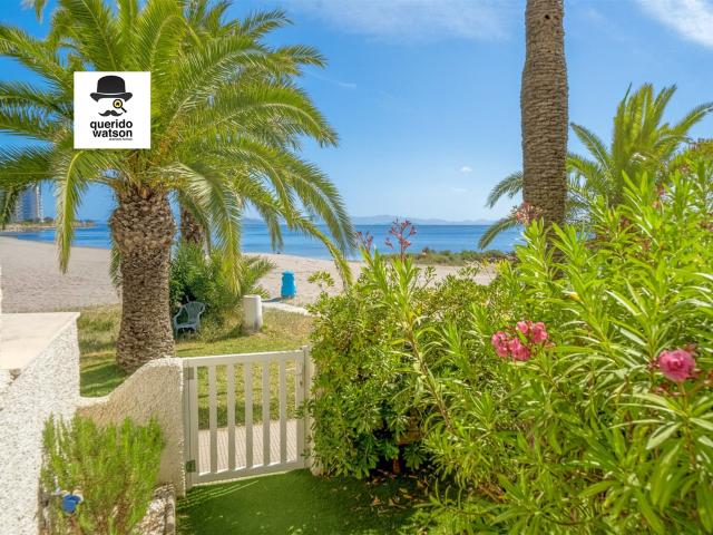 Exclusiva vivienda en primera línea absoluta de playa, con j. 100m² La Manga del Mar Menor